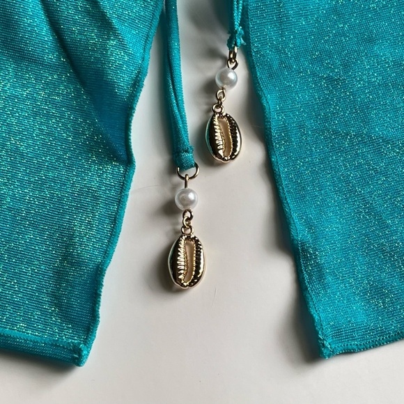 NWT BEACH BUNNY Keoni Crop Top Teal Turquoise w/ Gold Seashell Charms Size Small - Picture 5 of 12